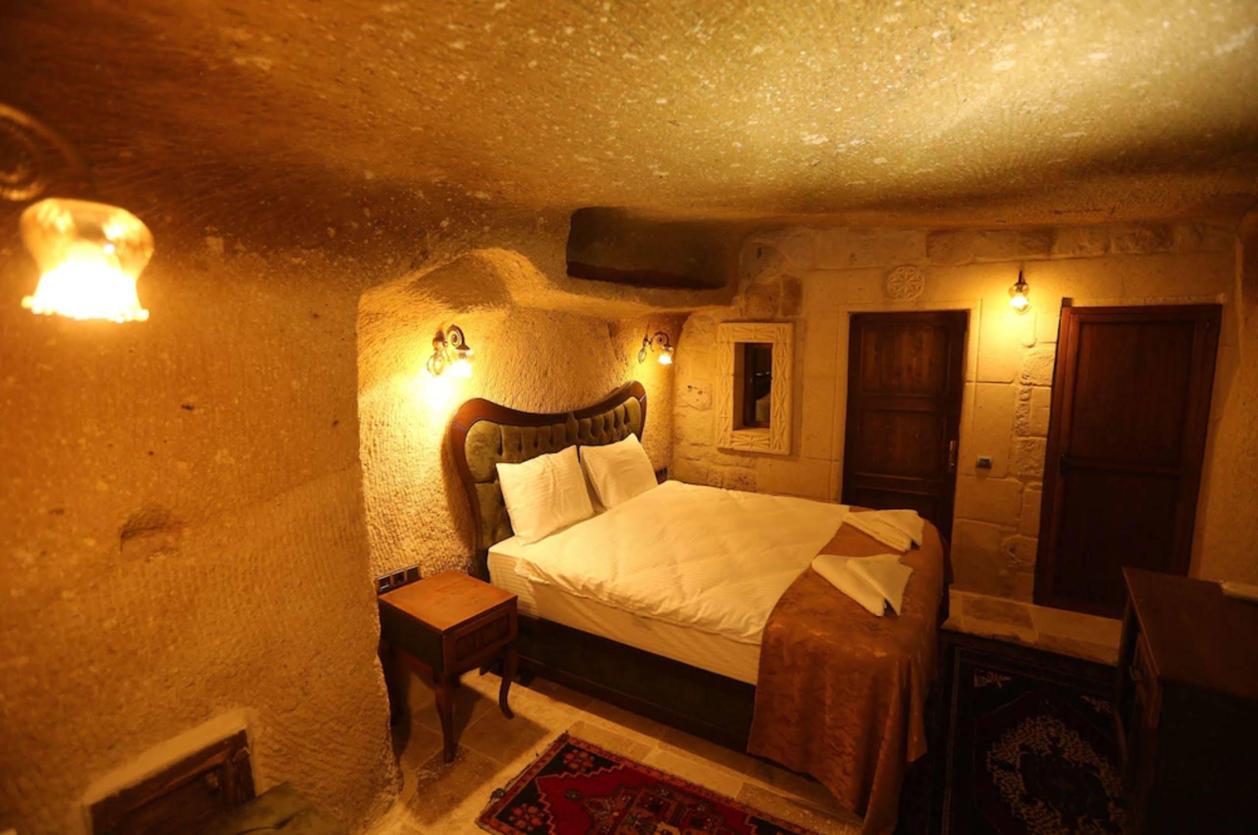 Antique House Hotel เนฟซิเฮียร์ ภายนอก รูปภาพ
