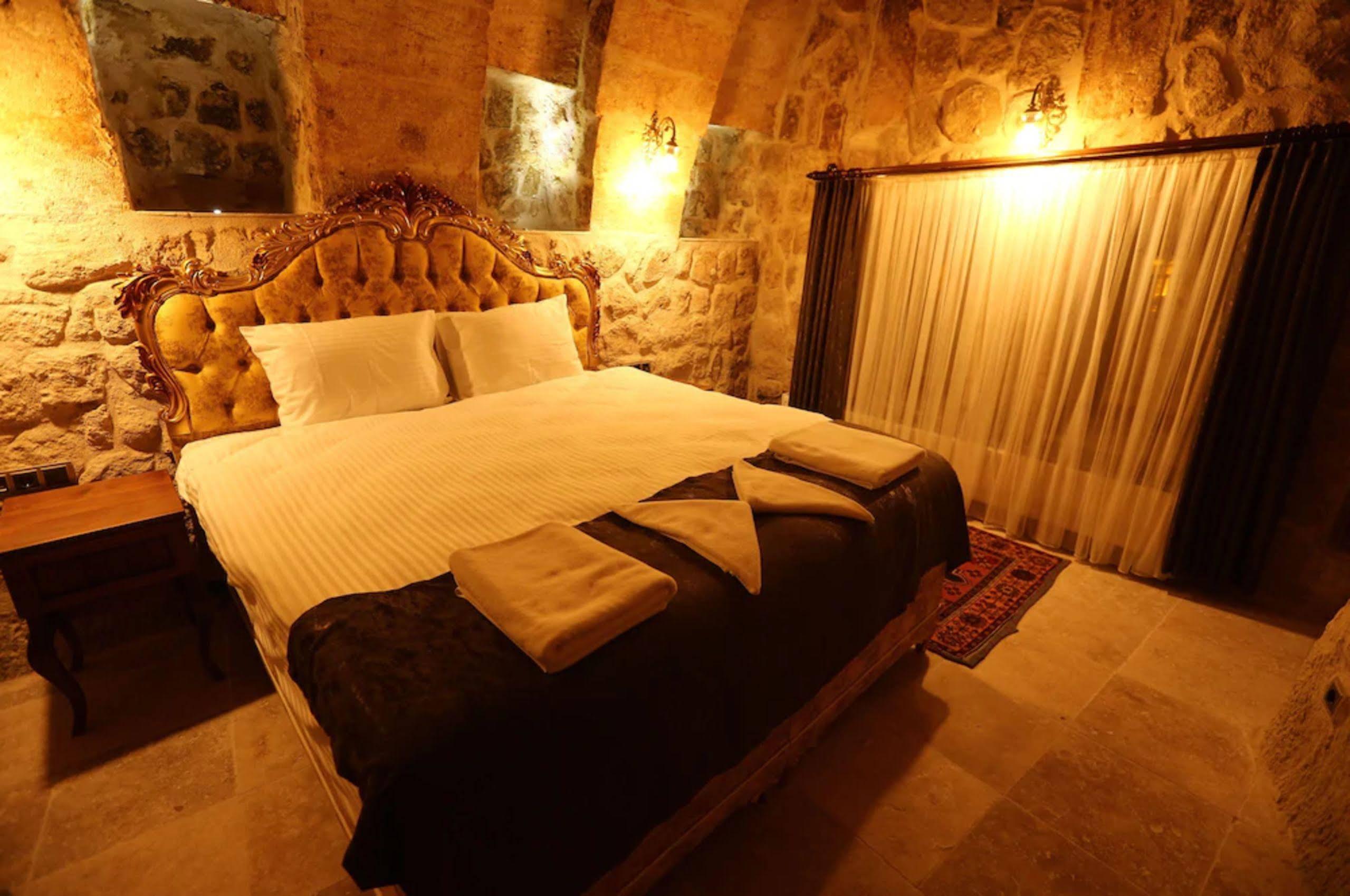 Antique House Hotel เนฟซิเฮียร์ ภายนอก รูปภาพ
